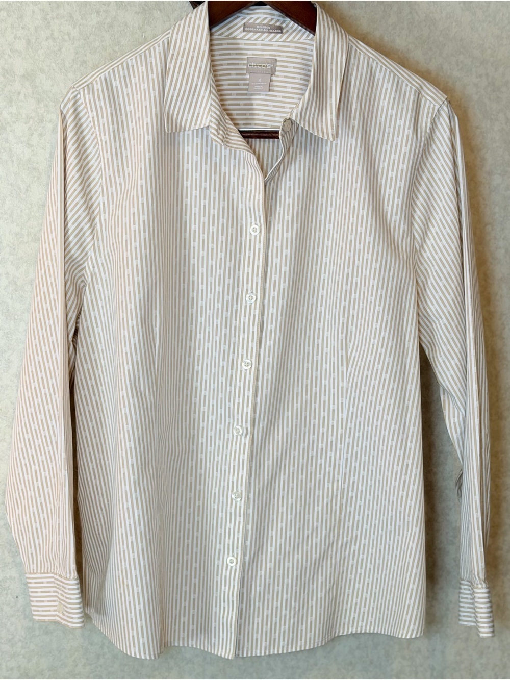 Chico’s No-Iron CoolMax All-Season Button-Down Blouse XL Beige White Stripe EUC - Picture 2 of 10